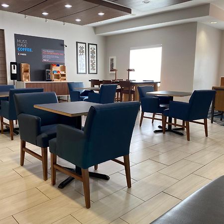 Holiday Inn Express - Eunice By Ihg Exterior photo