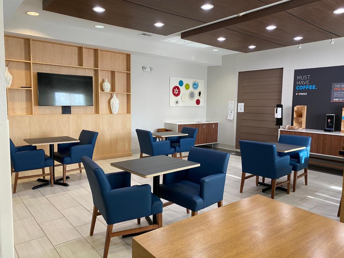 Holiday Inn Express - Eunice By Ihg Exterior photo